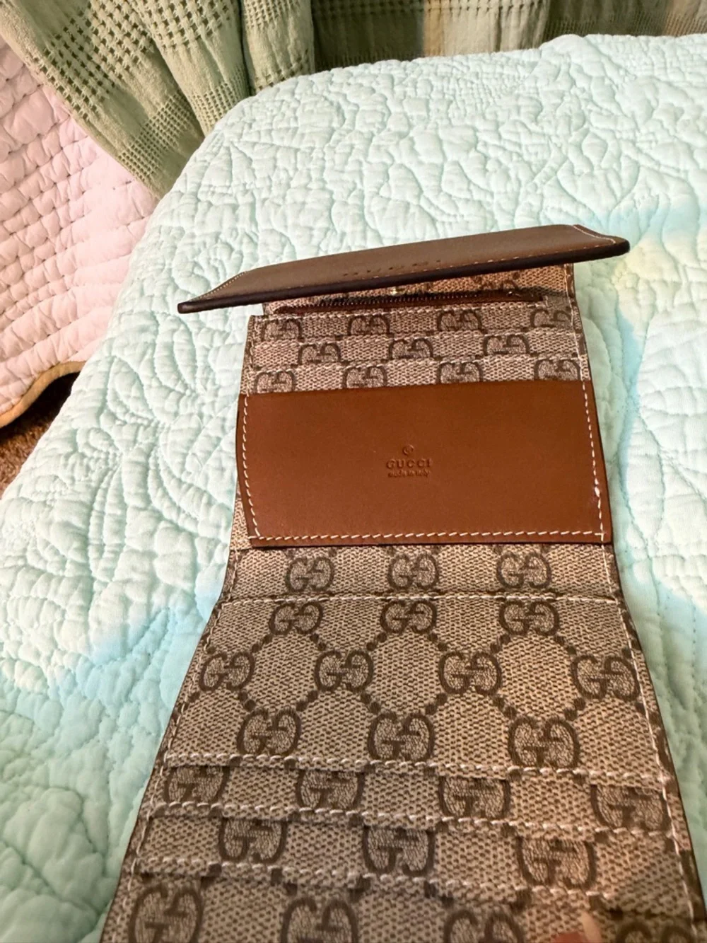 Gucci Brown Leather Compact Wallet with White Stitching - Picture 10 of 12